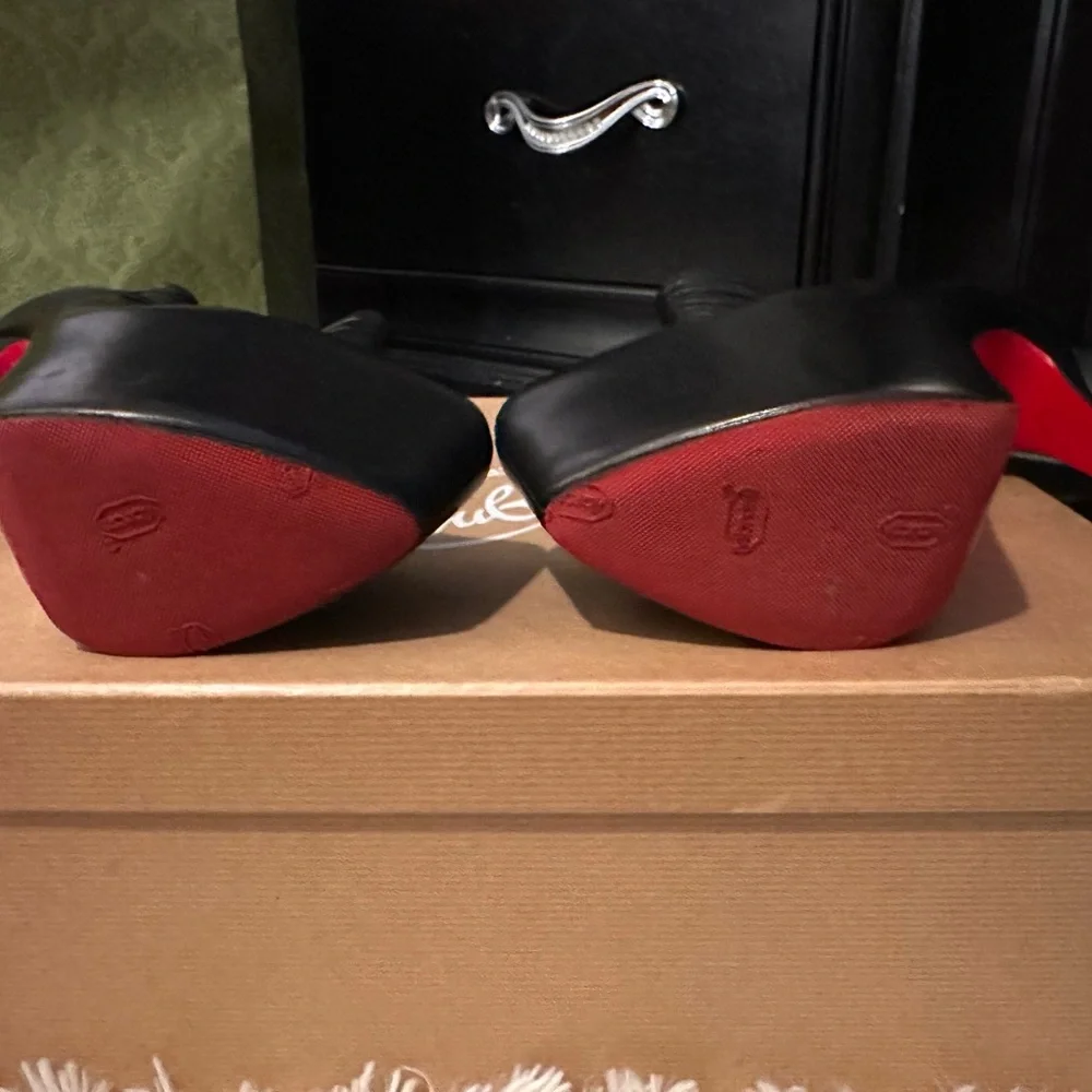 Elegant Black Platform Ankle Boots - Picture 4 of 6